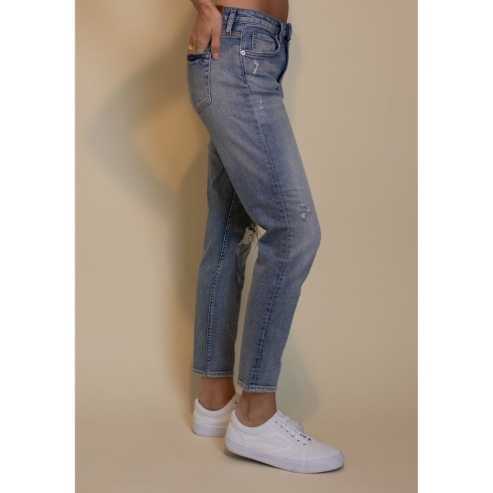 H&M Girlfriend Fit Jeans